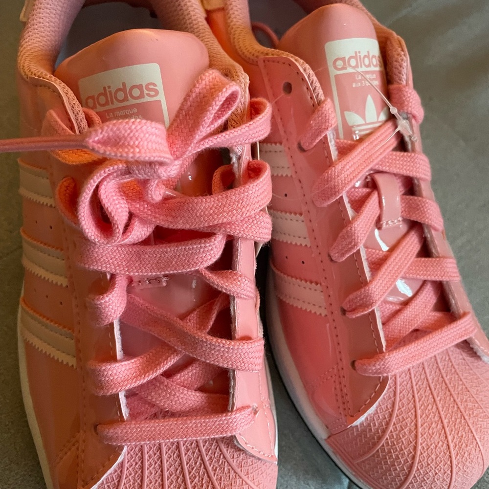 Adidas x Disney Toy Story Hamm superstars sneakers - Picture 5 of 7